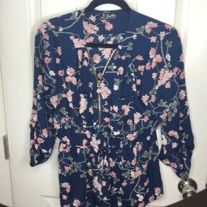 J for Justify Floral Blouse Large